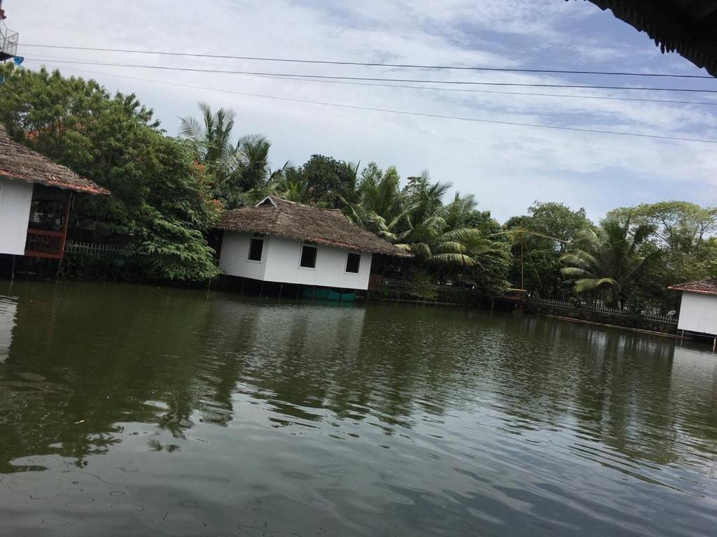 Mango Meadows Hotell Kottayam Exteriör bild
